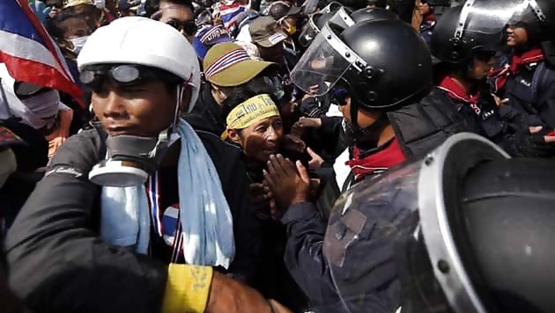 Thailand to deploy 10,000 police in capital to secure voting