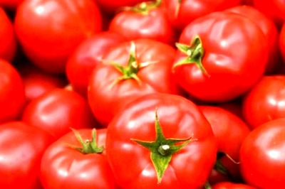 Desis Share Hilarious Memes As Tomato Prices May Soon Touch Rs 300 Per kg