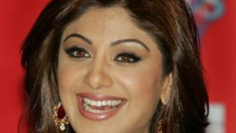 Pics: Shilpa tunes into 'War of DJ's'