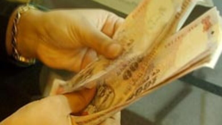 Cash rewards rain for Men in Blue from states, pvt bodies