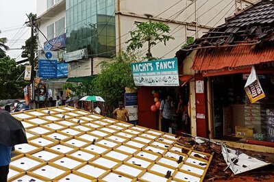 News18.com Daybreak | Cyclone Ockhi, Sri Lankan Cricketers' Mask And Our Ignorance