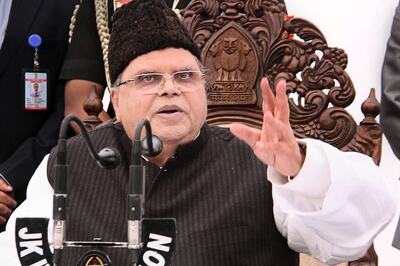 Don't Mix Up Security Measure With Other Issues, Guv Urges J&K Leaders as Govt Orders Trigger Panic