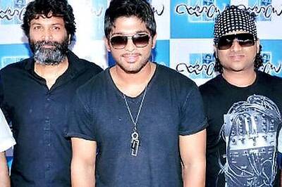 'Julayi' team get candid on campus