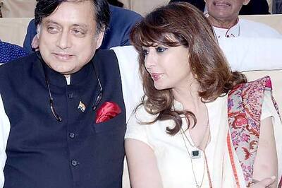 Shashi, Sunanda were a happy couple: family friend