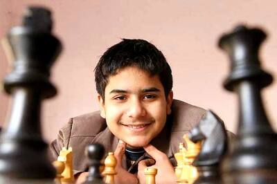 Parimarjan Negi loses to Yuri Kryvoruchko; Akash holds Caruana