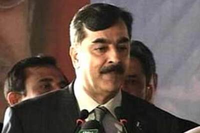 Gilani set to drop ministers from Pak cabinet