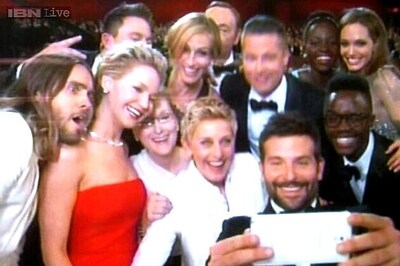  Oscars host Ellen Degeneres manages to pull of an epic selfie in the middle of Oscars, crashes Twitter, most retweeted ever