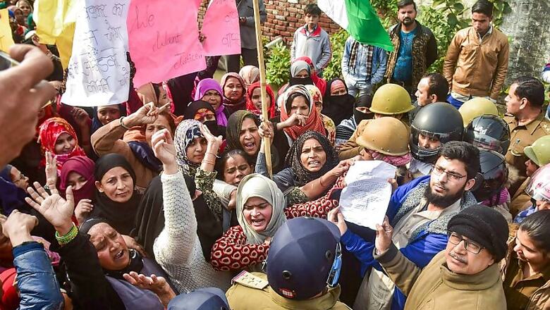 AMU Student, Who Lost His Hand, Alleges Police Beat Them up in Hospital