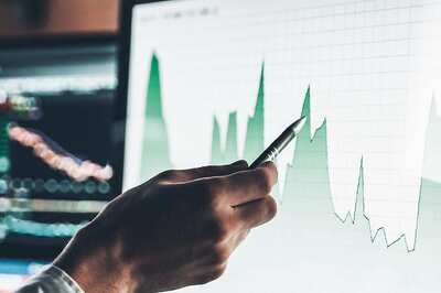 IT Stocks Likely to Remain Under Pressure Amid Global Headwinds, Say Analysts; Know Why