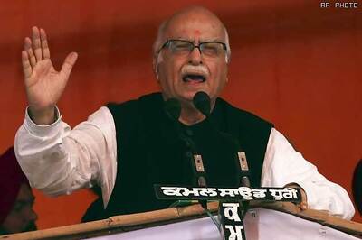 Bomb blast in Madurai ahead of Advani's visit
