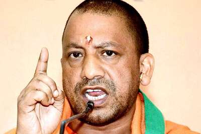 CM Yogi Asks BJP Office Bearers to Shun Contracts, Monitor Them