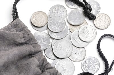 Rupee Rises 6 Paise to 79.76 Against US Dollar in Early Trade