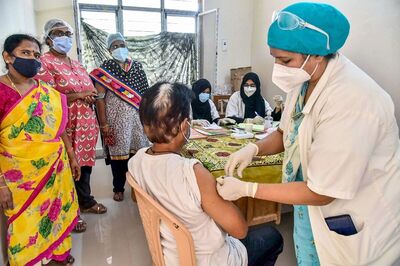 Over 72L Covid Vaccine Doses Still Available with States, UTs; 17.56 Cr Doses Provided So Far: Govt