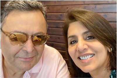 Neetu Would Help Rishi Kapoor Impress Girls Before They Started Dating!