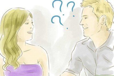 How to Obviously Flirt with a Girl
