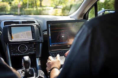 Los Angeles May Require Uber, Lyft to Use Electric Vehicles Only