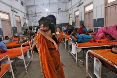 Team of Doctors Sent to Investigate Rising Dengue, Viral Fever Cases in UP's Firozabad