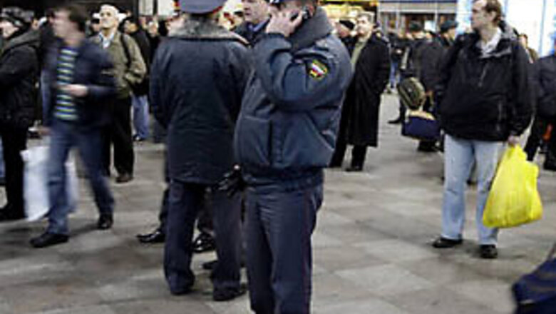 Russian train crash kills 39; bomb attack suspected