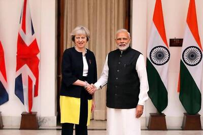 Theresa May Offers Improved Visa Deal as India, UK Launch Trade Talks