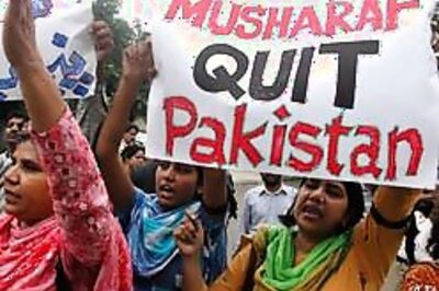 Pak MPs hold 'session' on Bugti killing