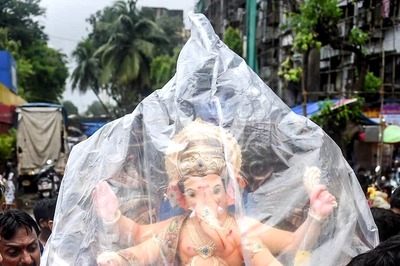 Ganesh Chaturthi Begins In Maha Under Covid Shadow; CM Prays for Destruction of 'Evil' Virus
