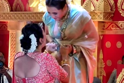 Rani Mukerji And Rupali Ganguly Make Durga Puja Festivities Look So Good