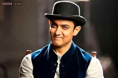 Vote intelligently, says apolitical Aamir Khan