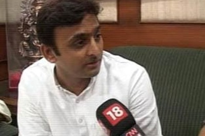 SP picks Akhilesh as UP party chief