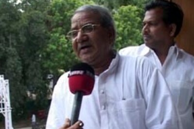 TRS chief begins fast for new state