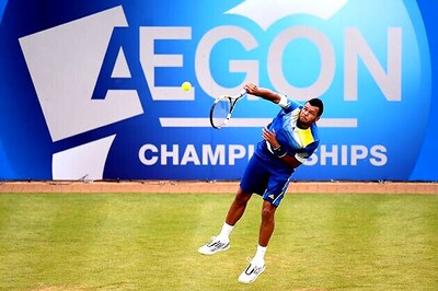 Tsonga slides through against compatriot Vasselin at Queen's Club
