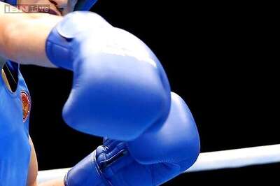 Sarjubala, Pavitra in quarters of World Boxing Championships