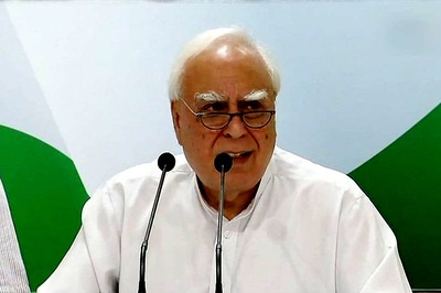 Congress Questions PM's 'Silence' Over Unnao and Kathua Rape Cases, Says Time to Repent, Not to Indulge in Theatrics