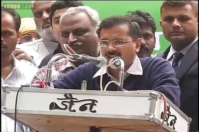 Delhi CM Kejriwal meets CAG to discuss status of scrutiny of discoms