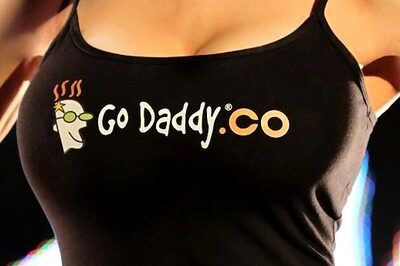 GoDaddy CEO sends apology email, offers discount