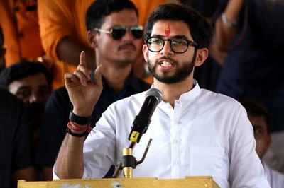 Cyclone Tauktae: Maha Minister Aaditya Thackeray Reviews Situation in Mumbai