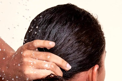 Is It Advisable To Wash One's Hair Every Day? Experts Answer