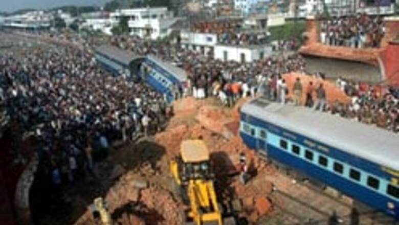 Bhagalpur: Lalu pins firm, engineers