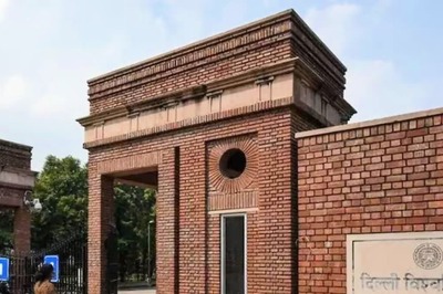 DU Confers Special Currency Like Degrees with Mother's Name on 100th Convocation