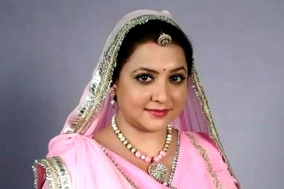 TV Actress Surbhi Tiwari Falls Prey To Cyber Fraud While Booking Hotel In Ayodhya, Loses Rs 5,000