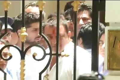 Dutt appeared restless, read religious books in jail