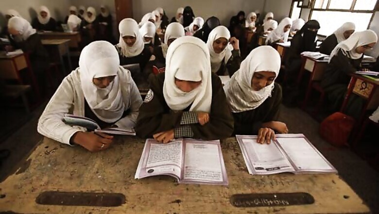Pakistan: Girls' school gets threat from Taliban, security tightened