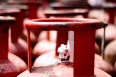 Commercial 19 Kg LPG Cylinder Prices Slashed By Rs 19; Check Latest Rates In Your City
