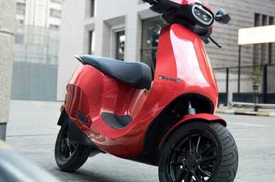 Ola CEO Refutes Elon Musk's Call to Lower Duties for Importing EVs in India, Says 'Make-in-India'