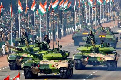 Defence Ministry Inks Contract with BEML for Procurement of 1,512 Mine Ploughs for T-90 Tanks