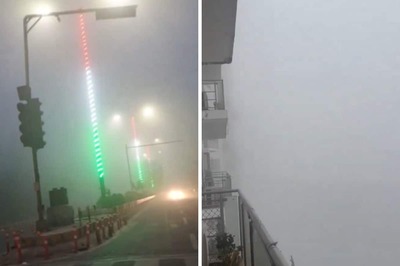 'This Needs To End': Delhiites Wake Up To Dense Fog With Low Visibility