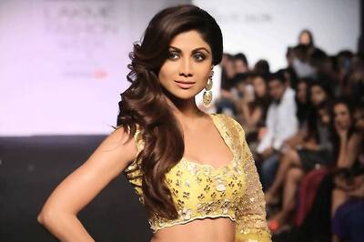 LFW 2015, day 5: Shilpa Shetty scorches the ramp in Divya Reddy's collection