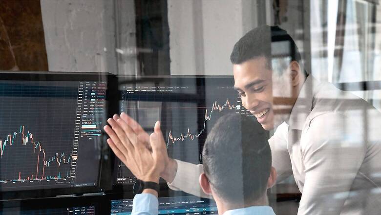 Sensex Ends 147 pts Lower, Nifty50 Below 17,900; Gland Pharma Cracks 6%, Nykaa 4%