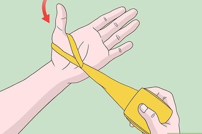 How to Wear Hand Wraps