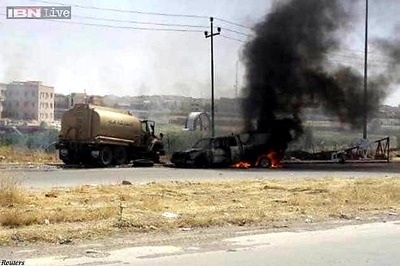 Syrian Kurdish fighters rescue stranded Yazidis