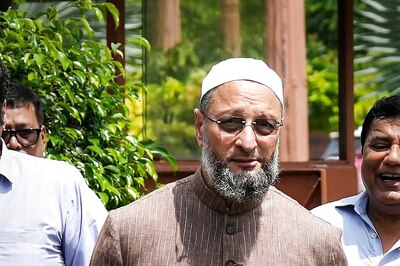 'If I'm B-team of BJP, What Was Rahul Gandhi's Arrangement with Smriti Irani in Amethi?' Owaisi Slams Congress
